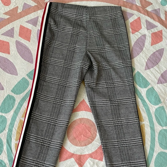 Express Plaid Leggings - Picture 8 of 8
